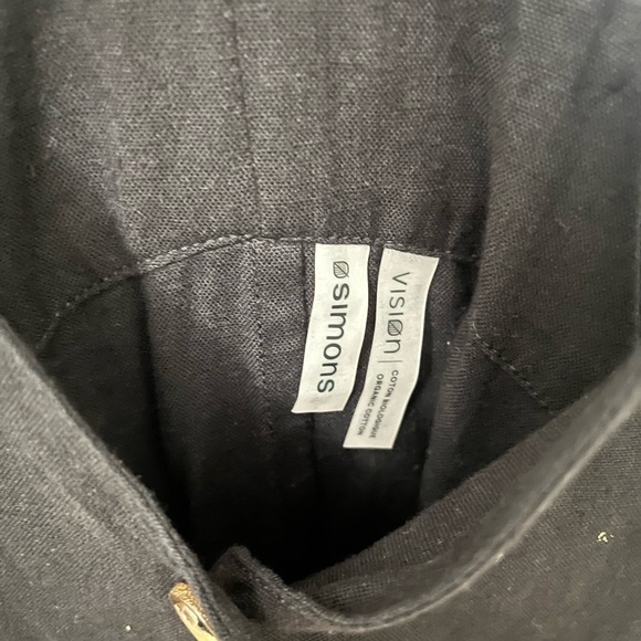 Black sleeveless romper - Picture 4 of 4